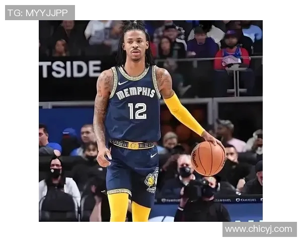 球迷愤怒怒斥裁判判罚引发热议 NBA赛场再掀争议风暴